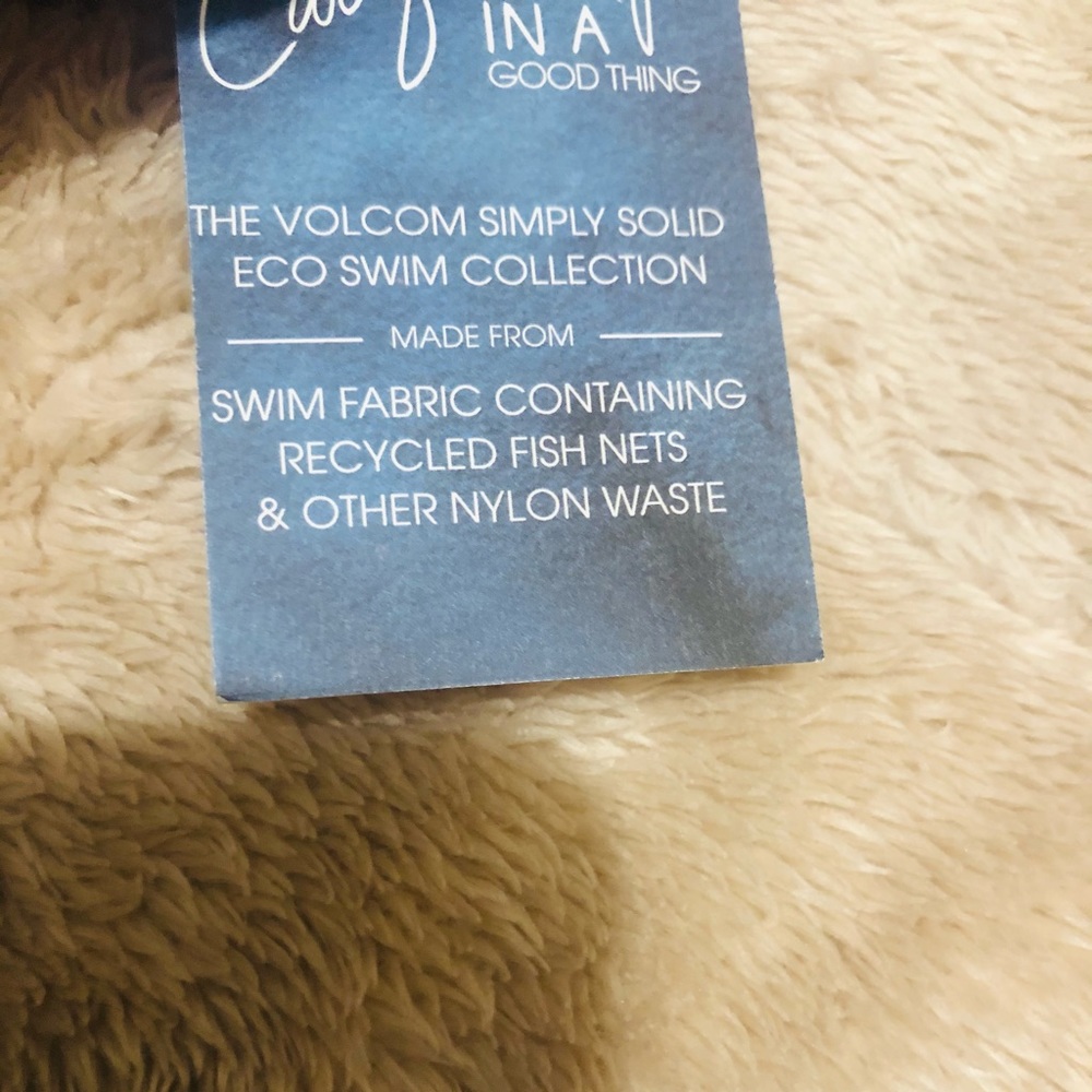 VOLCOM Simply solid Eco swim Collection Bikini Top - Size :  AU 8 - Picture 3 of 4
